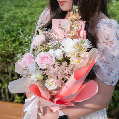 Haewon Flower Bouquet Laurels & Leafz