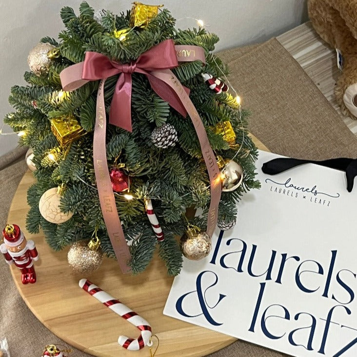 Christmas Magic - Fresh Leaves | Laurels & Leafz