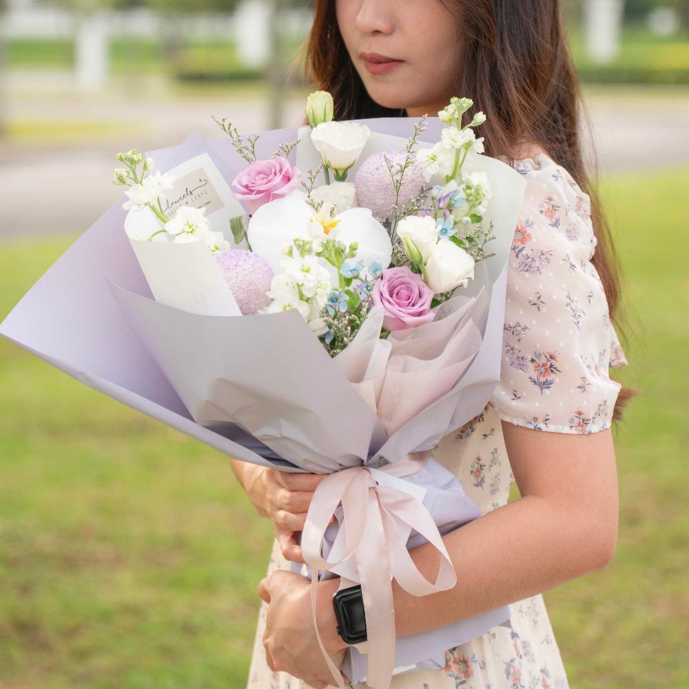 Mirae Flower Bouquet Laurels & Leafz