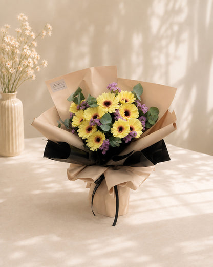 Cheryl Daisy Bouquet