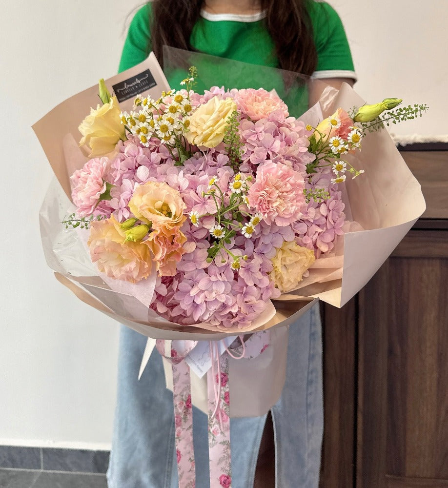 MD2024 Alani Flower Bouquet | Laurels & Leafz