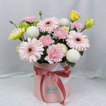 Remarkable Flower Arrangement For Mother's Day | Delivery Available 
