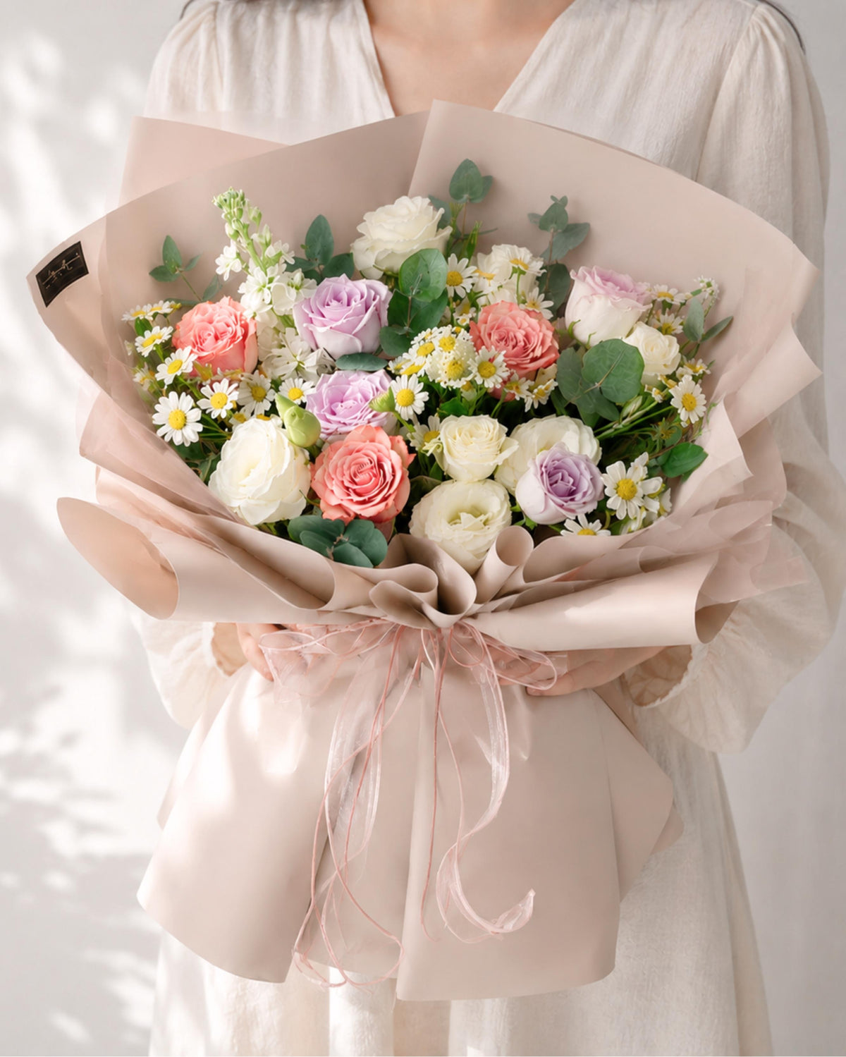 Rowena Cappuccino Flower Bouquet