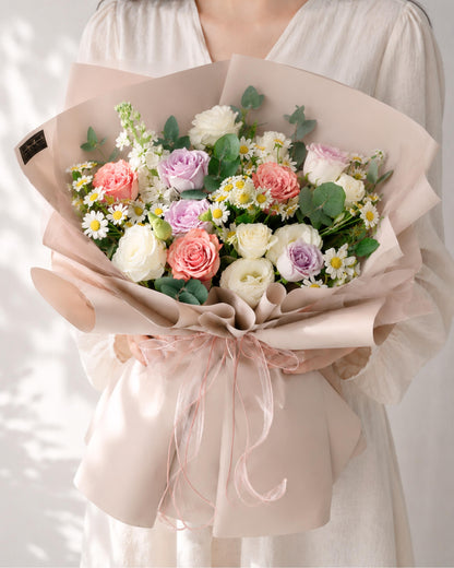 Rowena Cappuccino Flower Bouquet