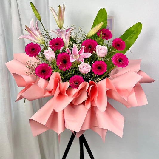 Zara Opening Flower Stand | The Best Florist