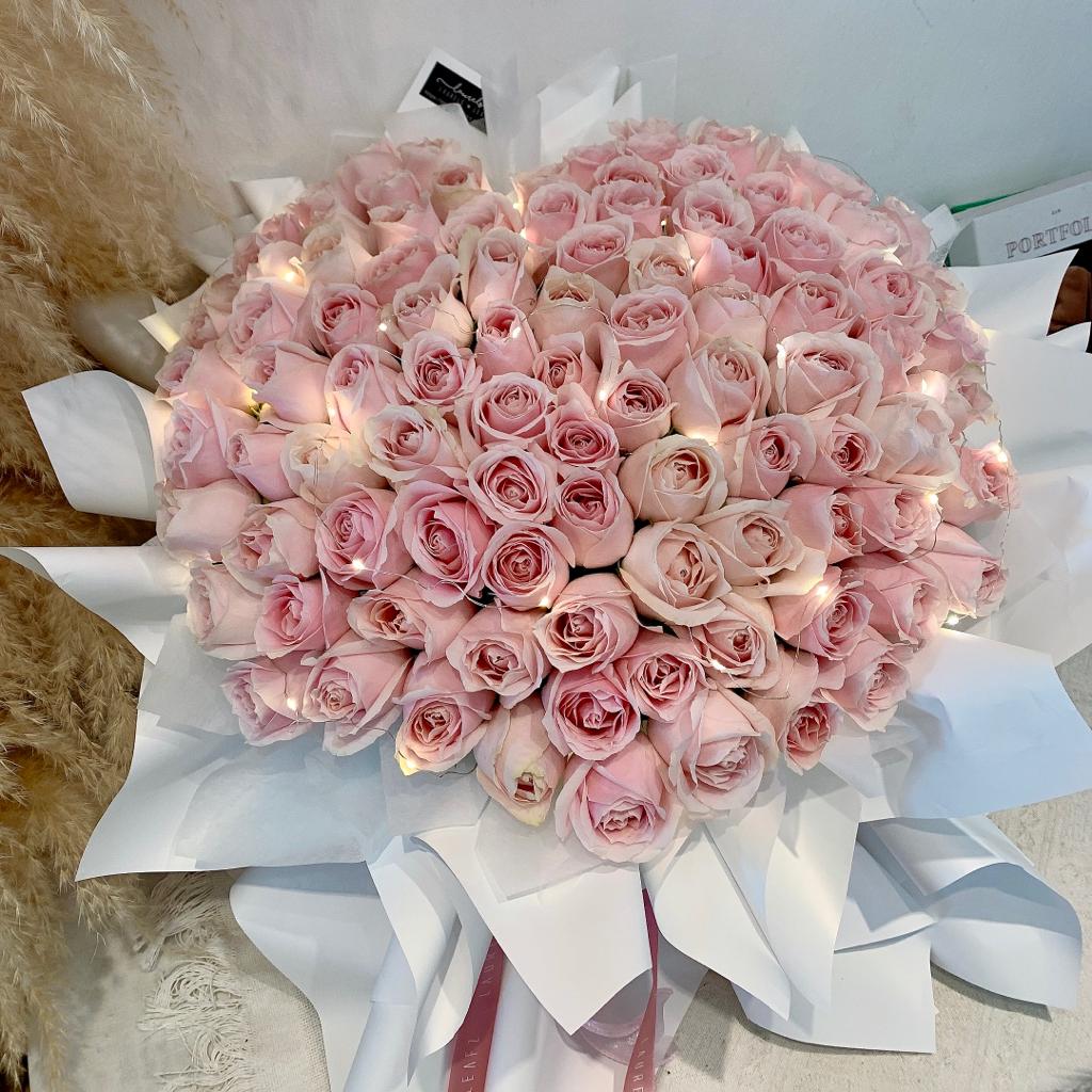 Love Story 99 Rose Bouquet